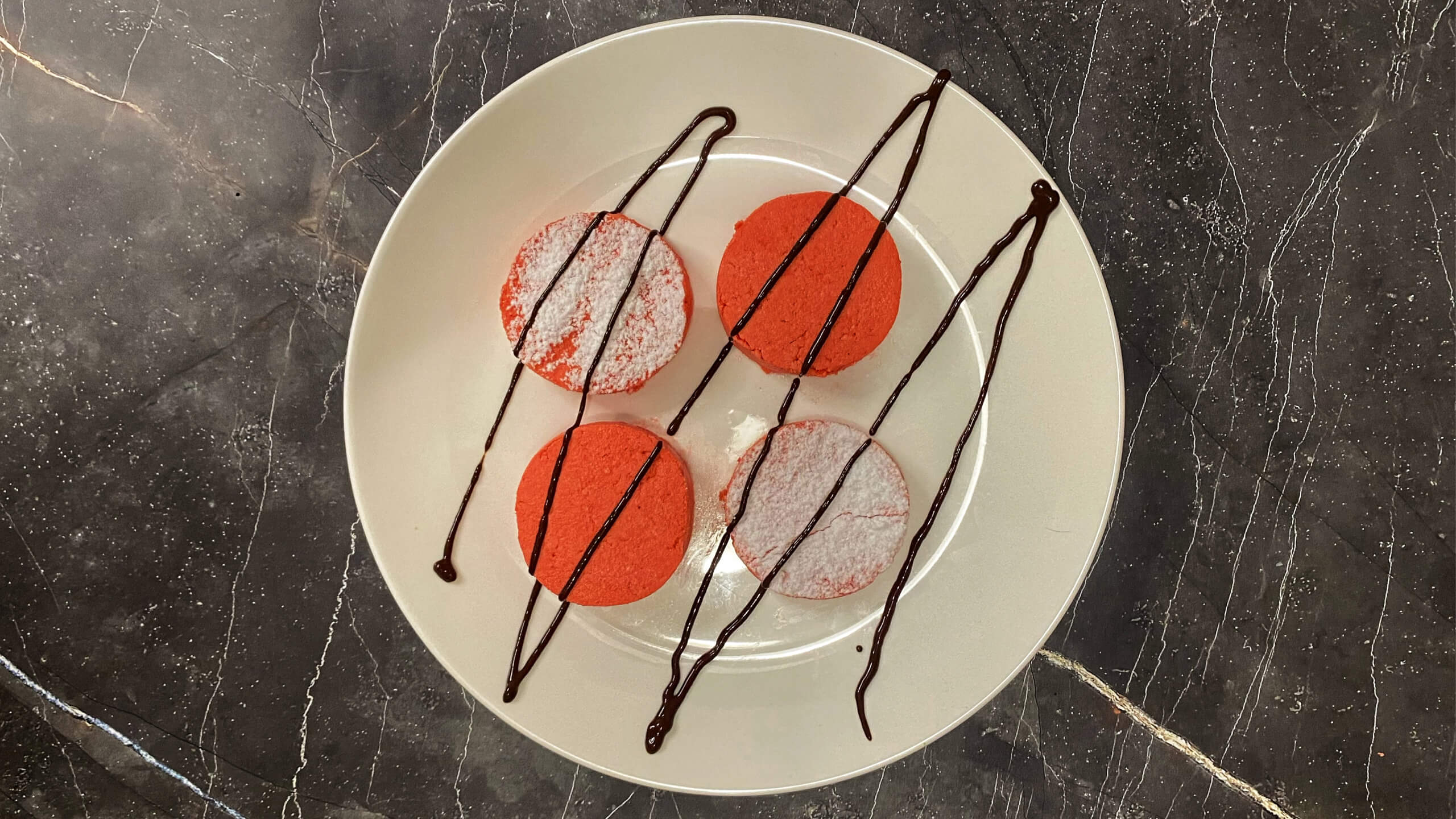 Шаг 7: Декорируйте топпингом