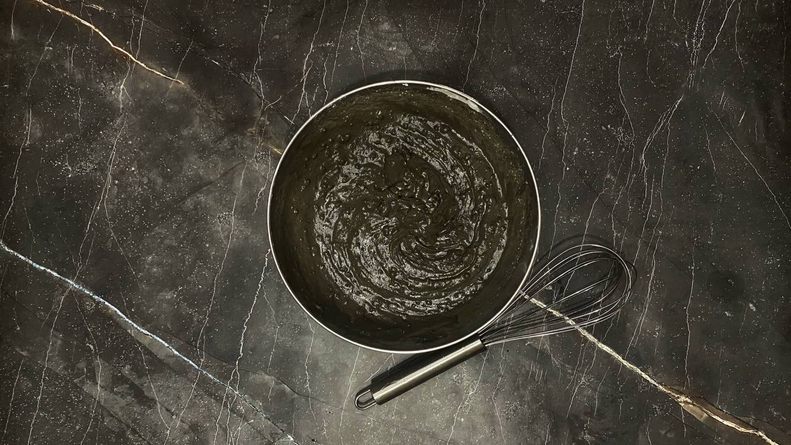 Шаг 7: Смешайте ингредиенты для коржей