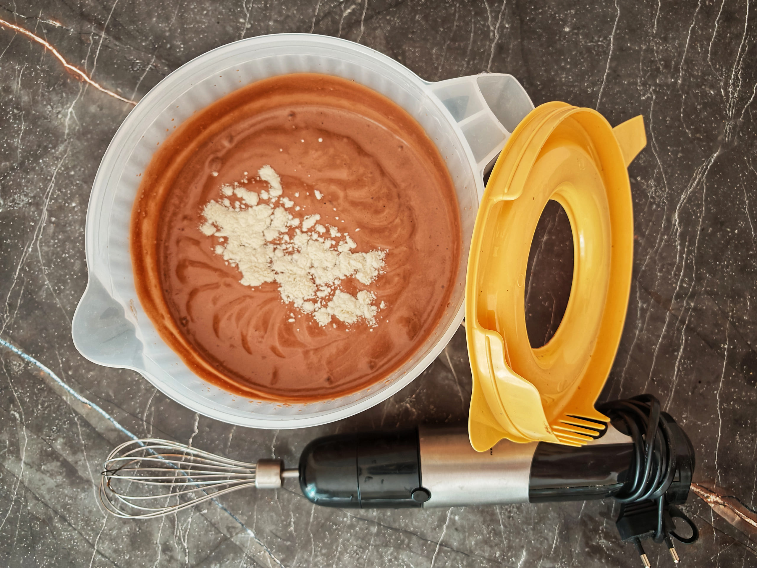 Шаг 10: Добавьте гуаровую камедь