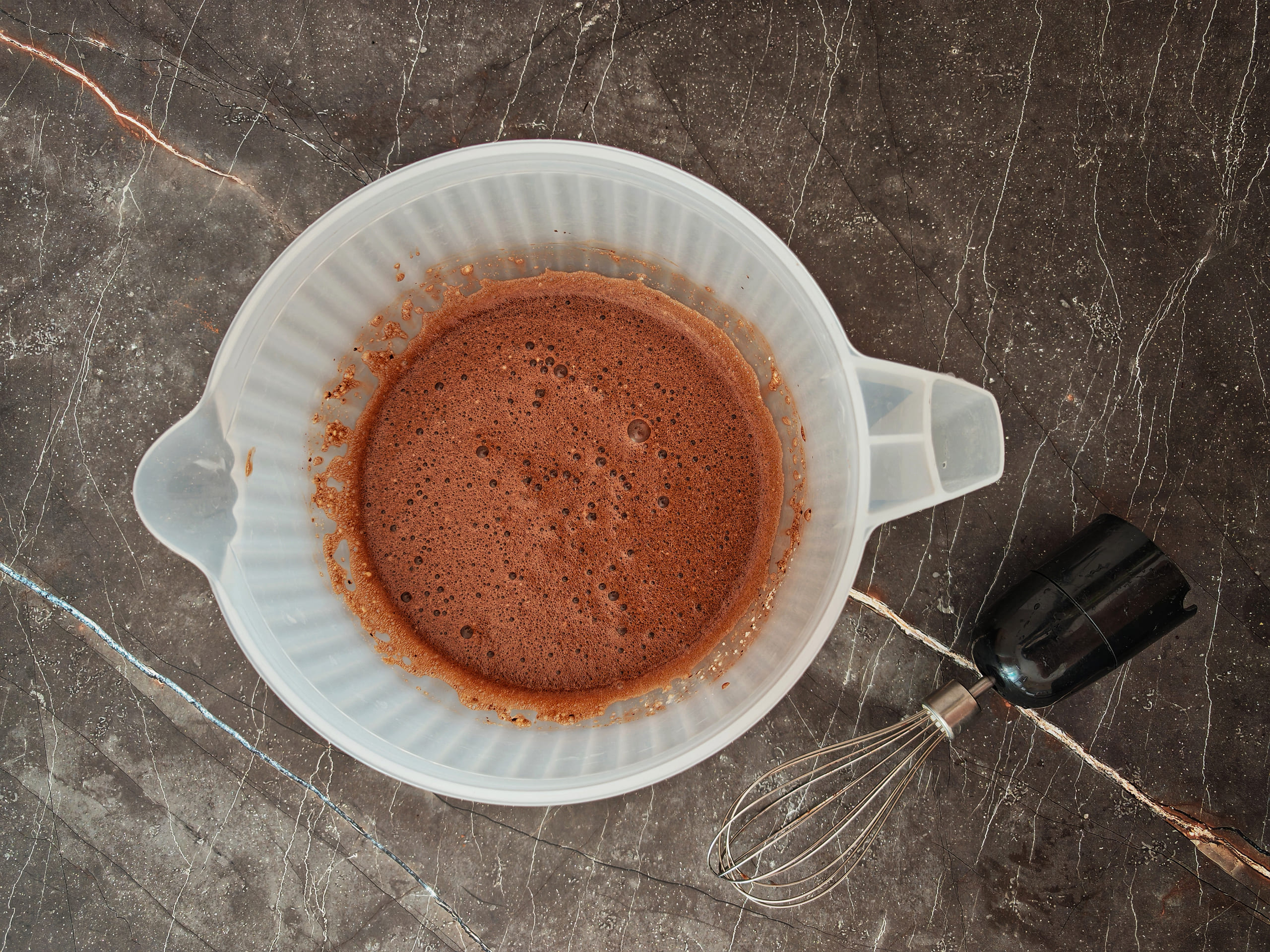 Шаг 8: Размешайте ингредиенты до однородной смеси